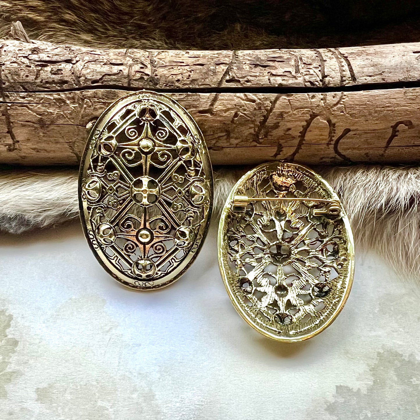 Dräktspänne / bucklor, 1 par