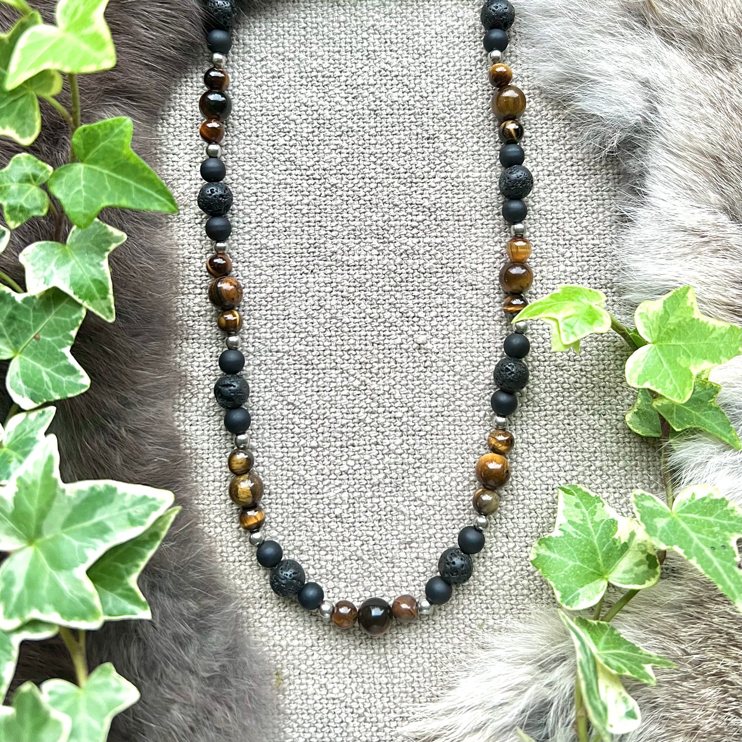 Necklace with lava stone and tiger's eye
