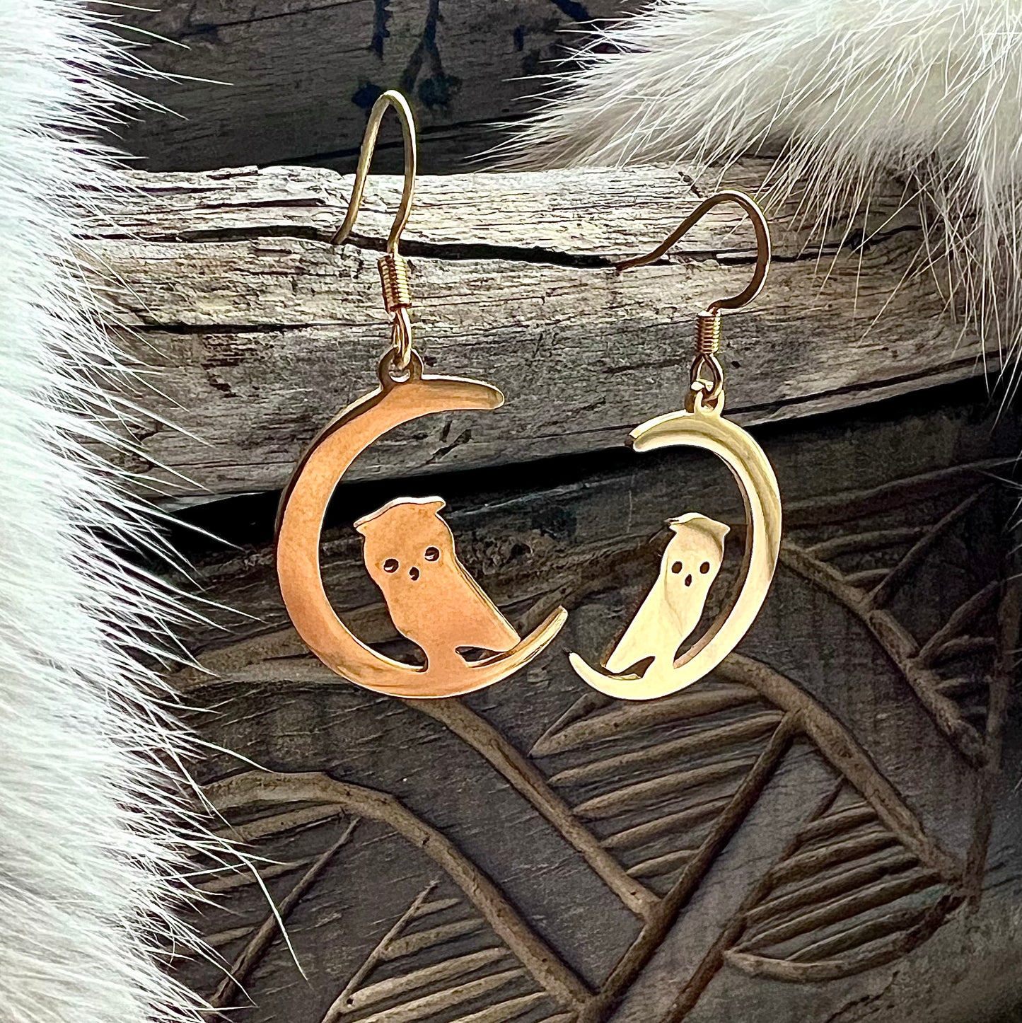 Earrings with owl and moon in gold-colored steel