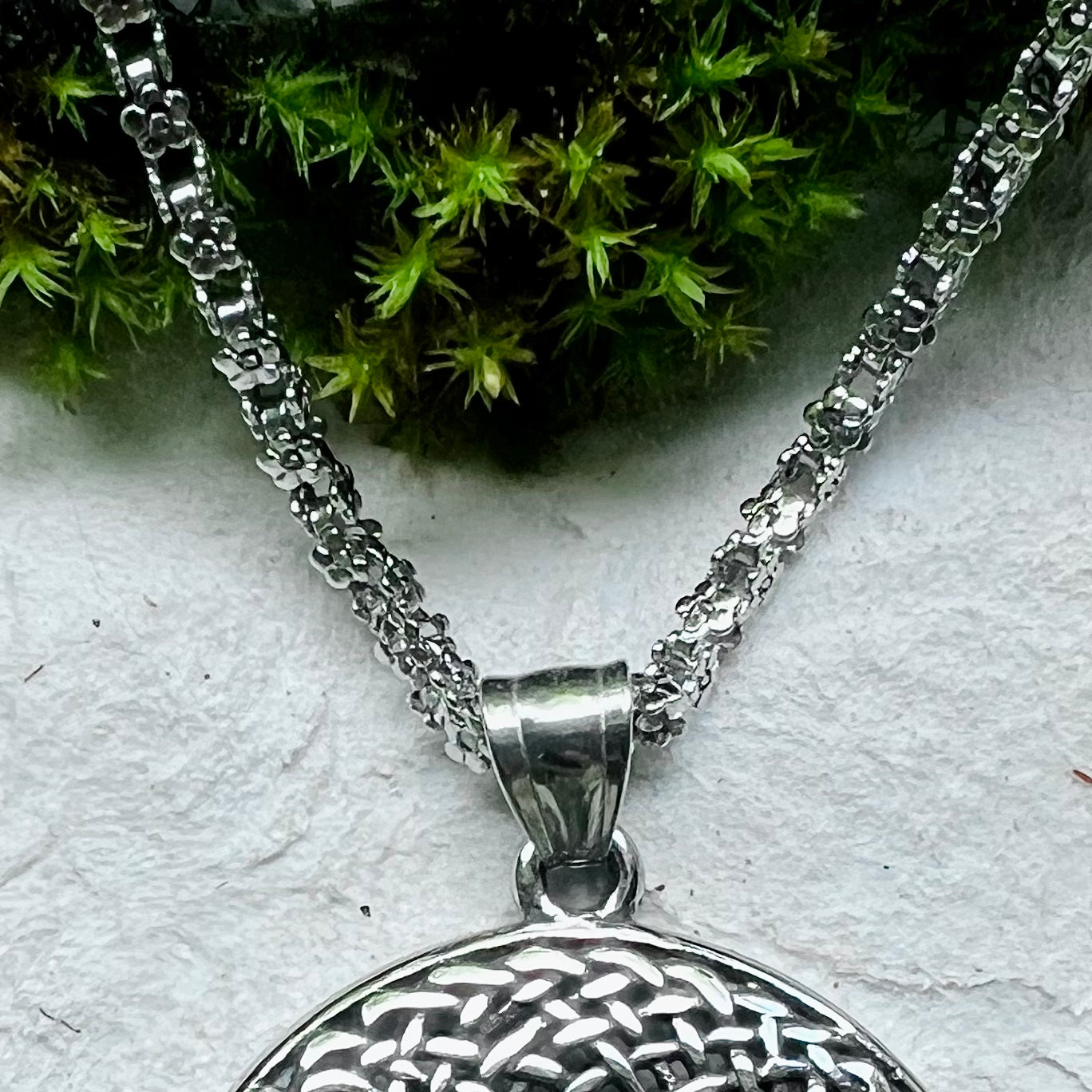 Necklace - Yggdrasil/Tree of Life with chain of flowers, Celtic