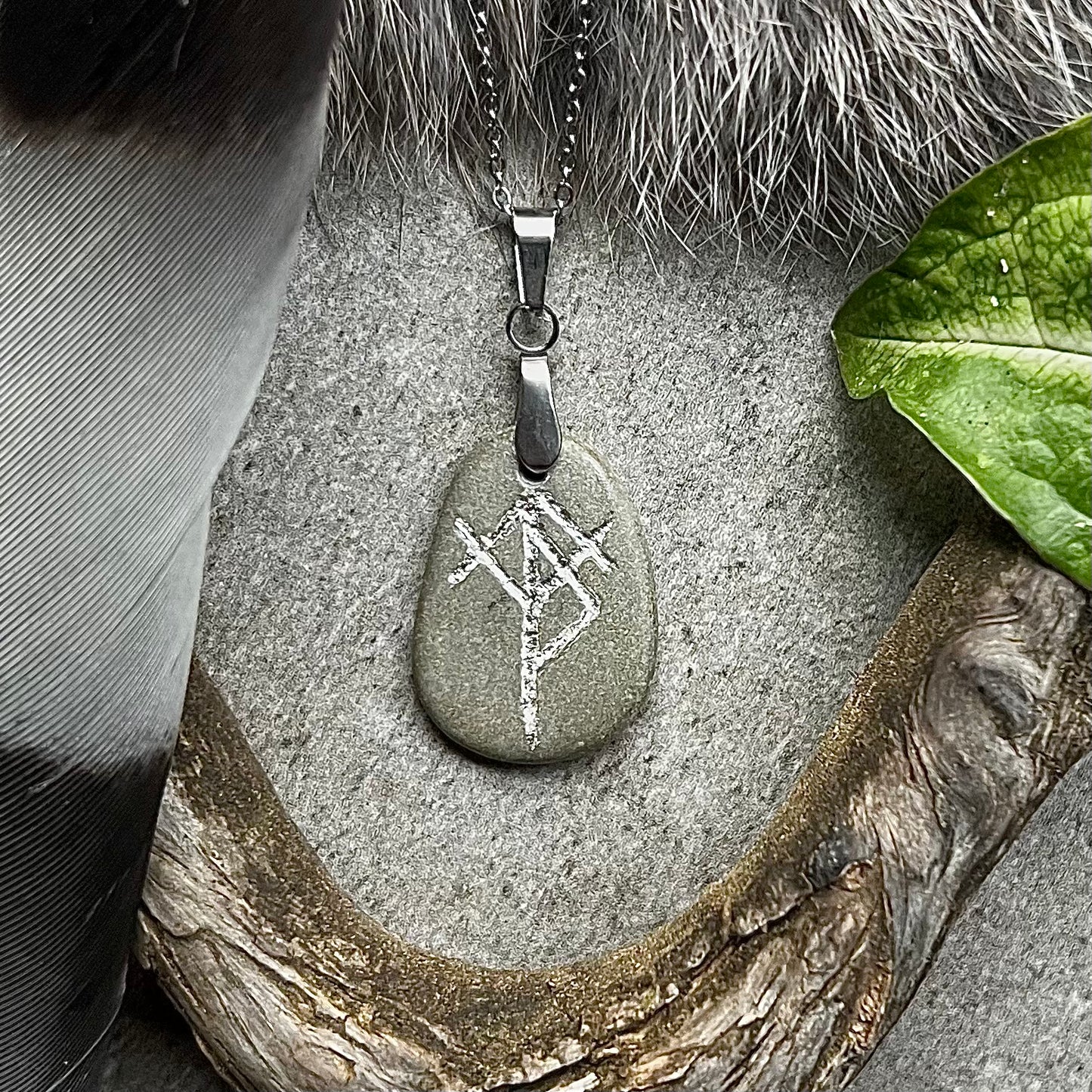 Necklace with hand-carved bind rune for positive energy and protection in genuine silver