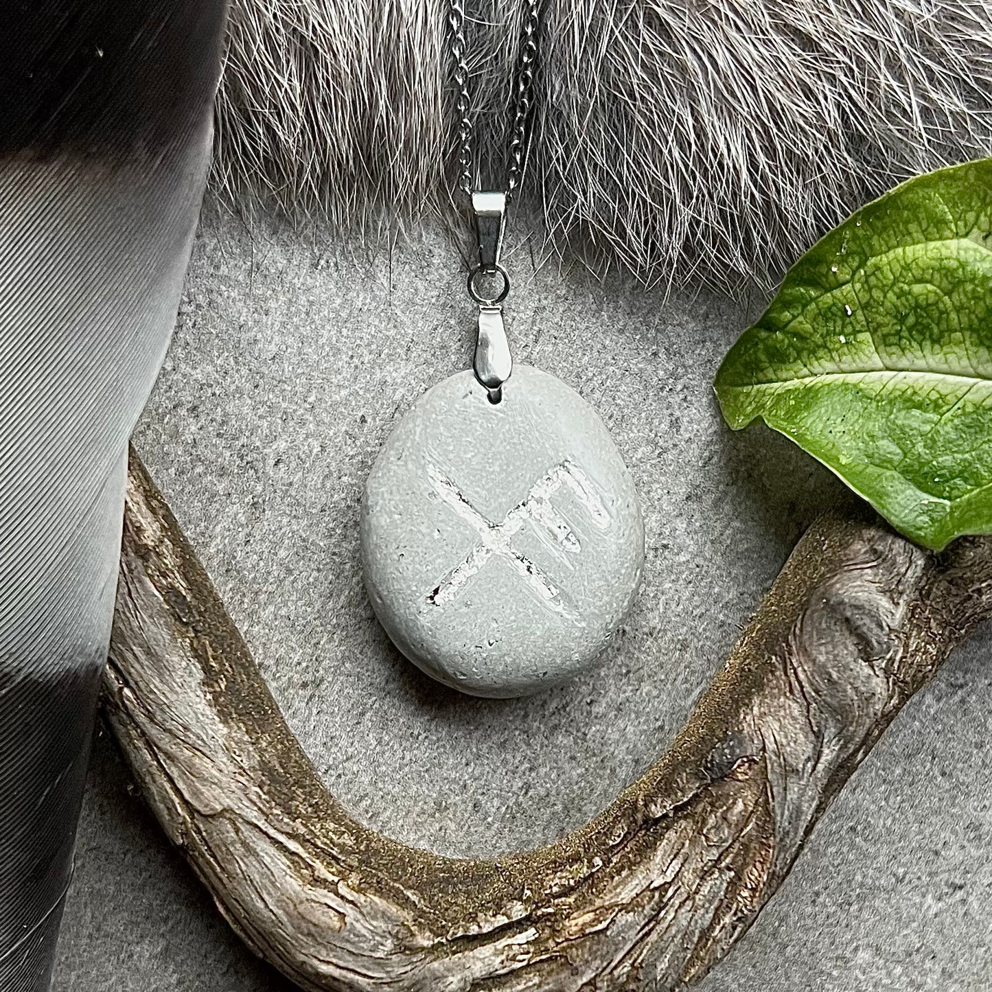 Necklace with hand-carved bind rune for luck and wisdom in genuine silver