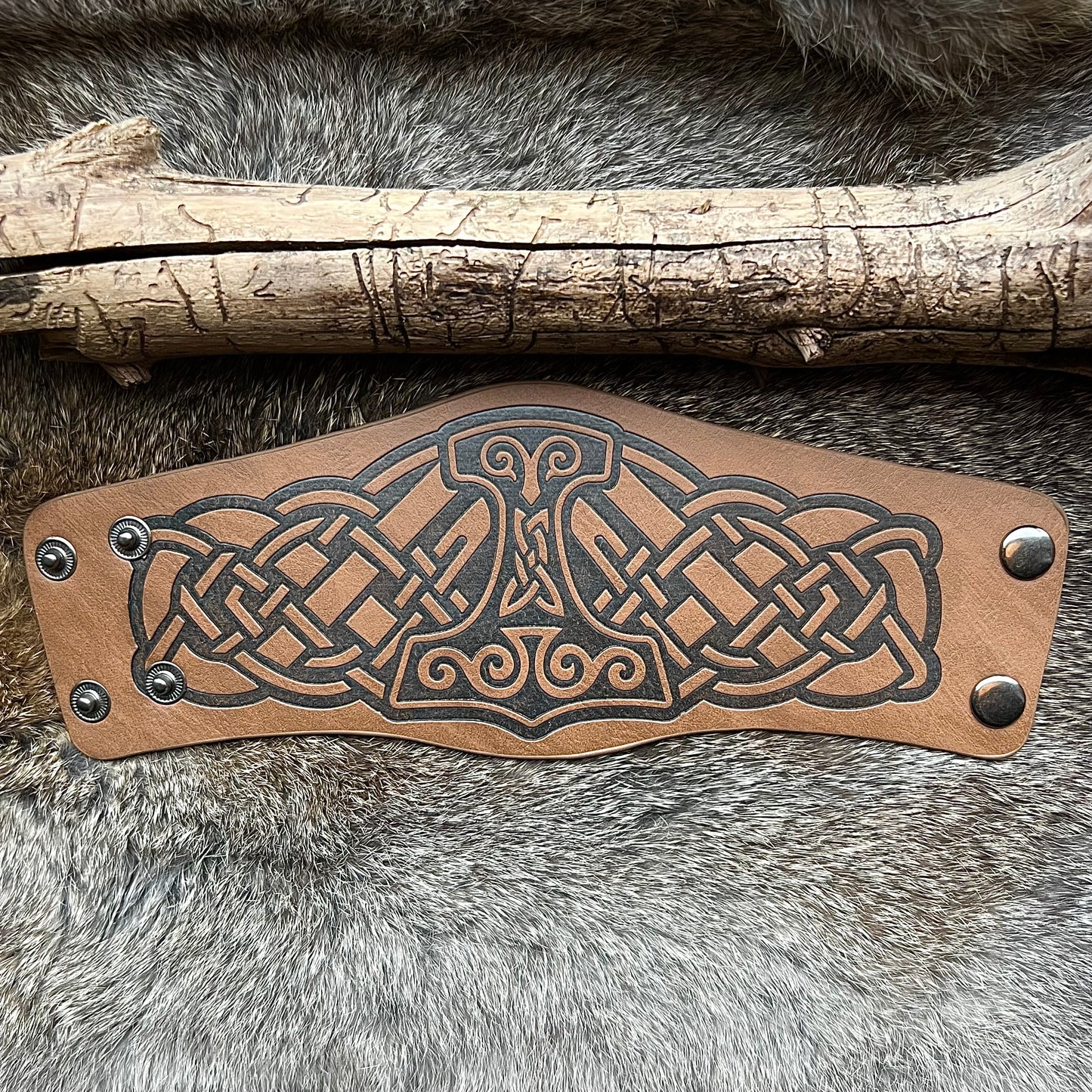 Armband med torshammare och keltisk fläta, brun