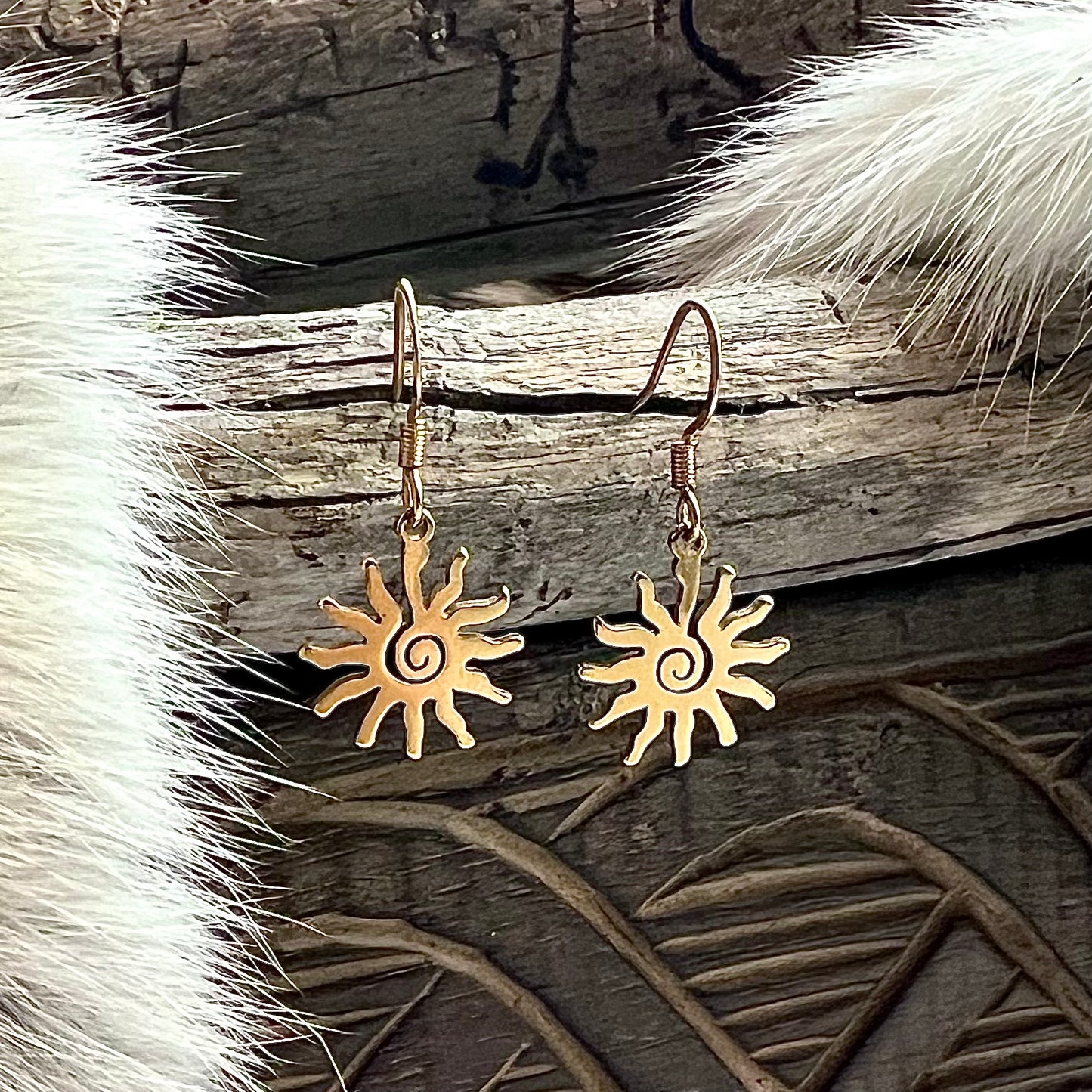 Earrings with Spiral Sun in gold-coloured steel