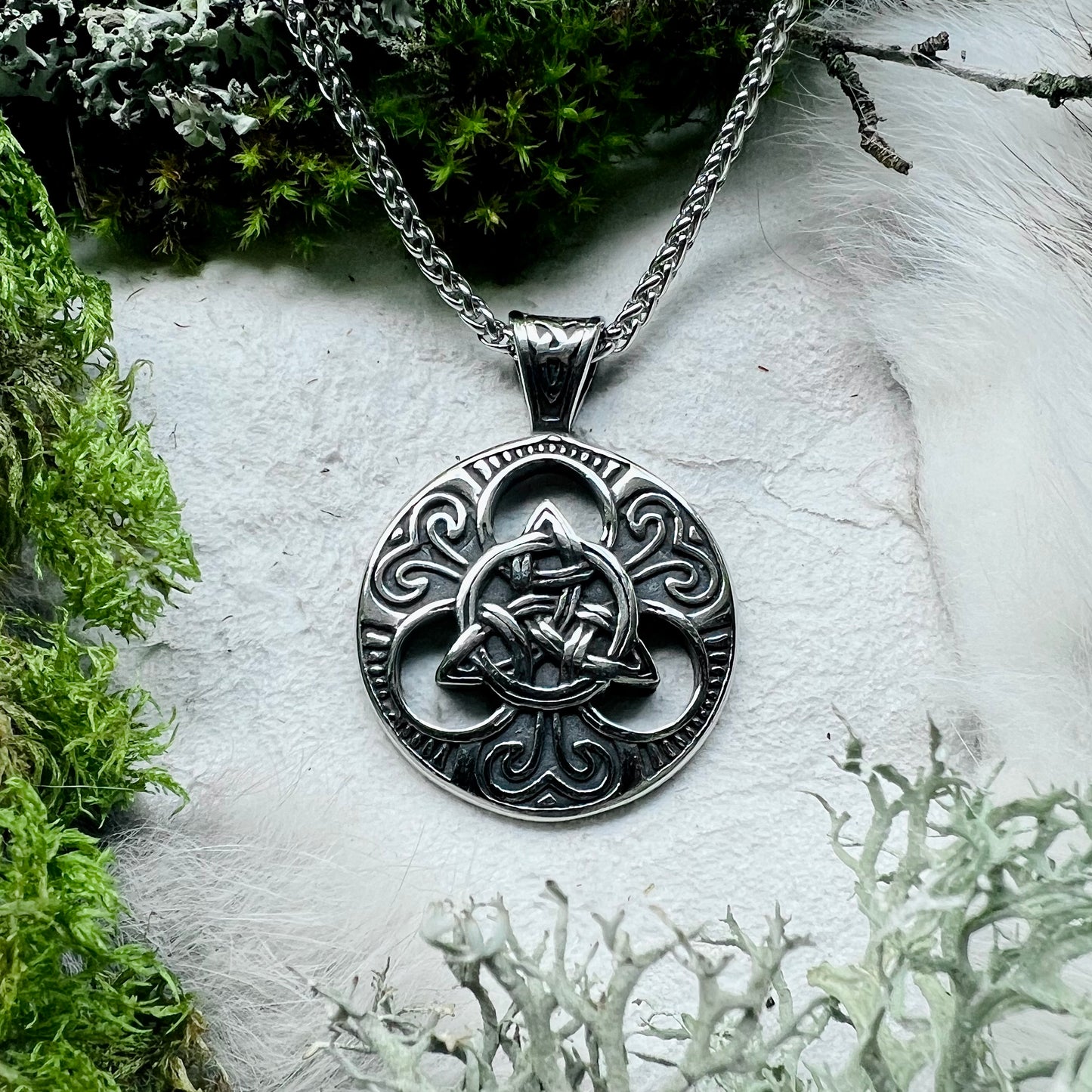 Necklace with Celtic Triquetra in circle, stainless steel