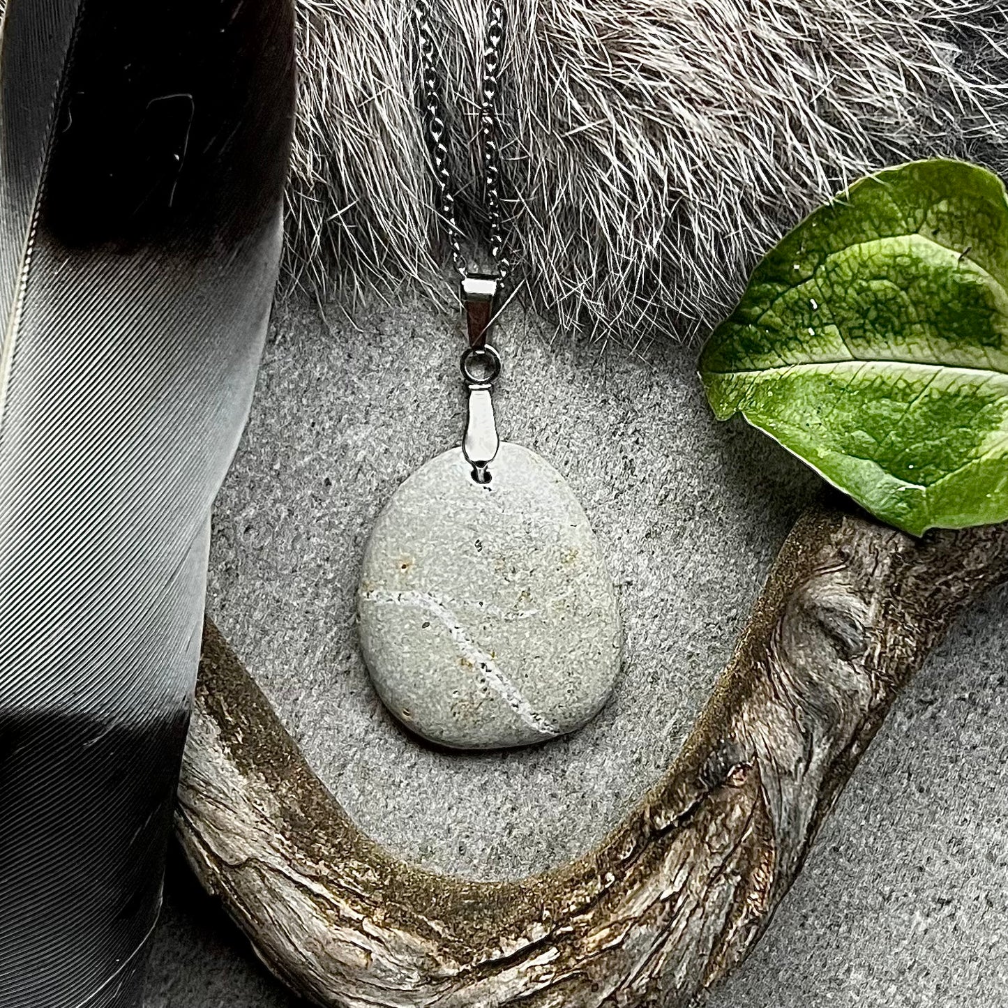Necklace with wishing stone