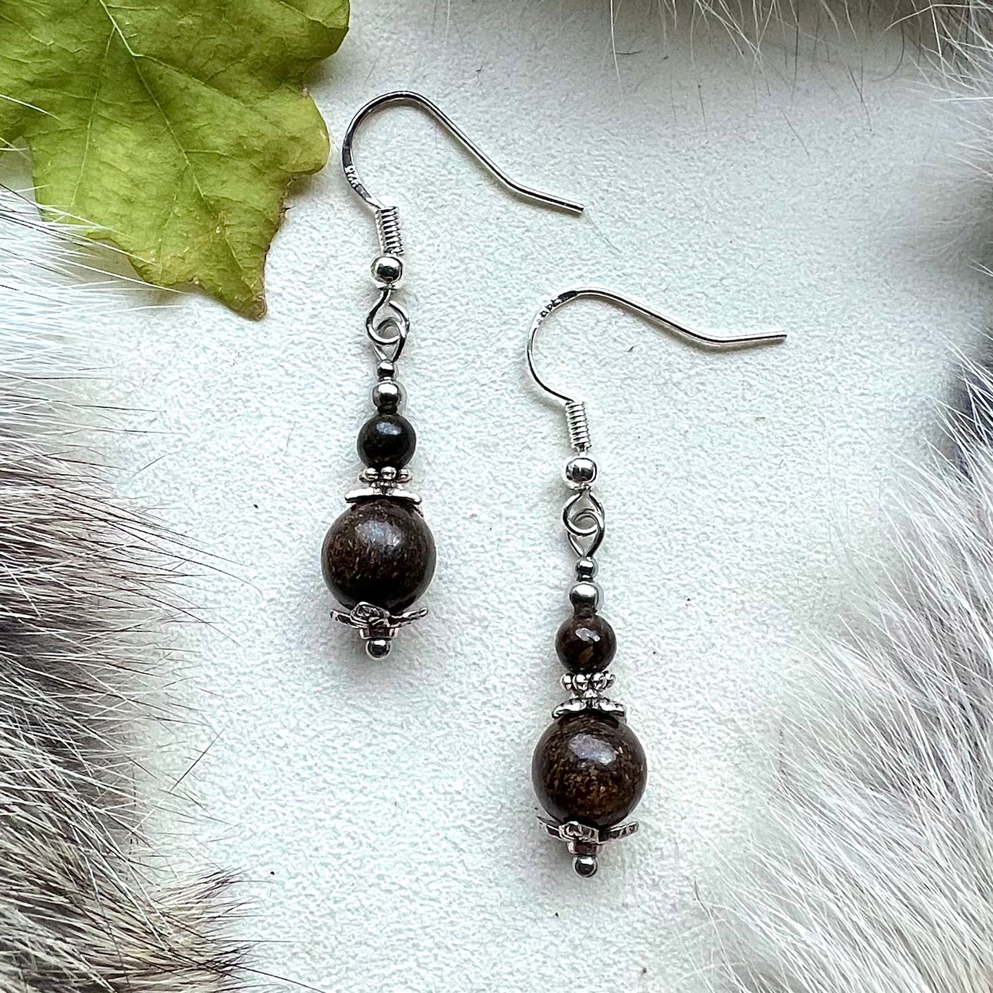Earrings with bronzite and silver
