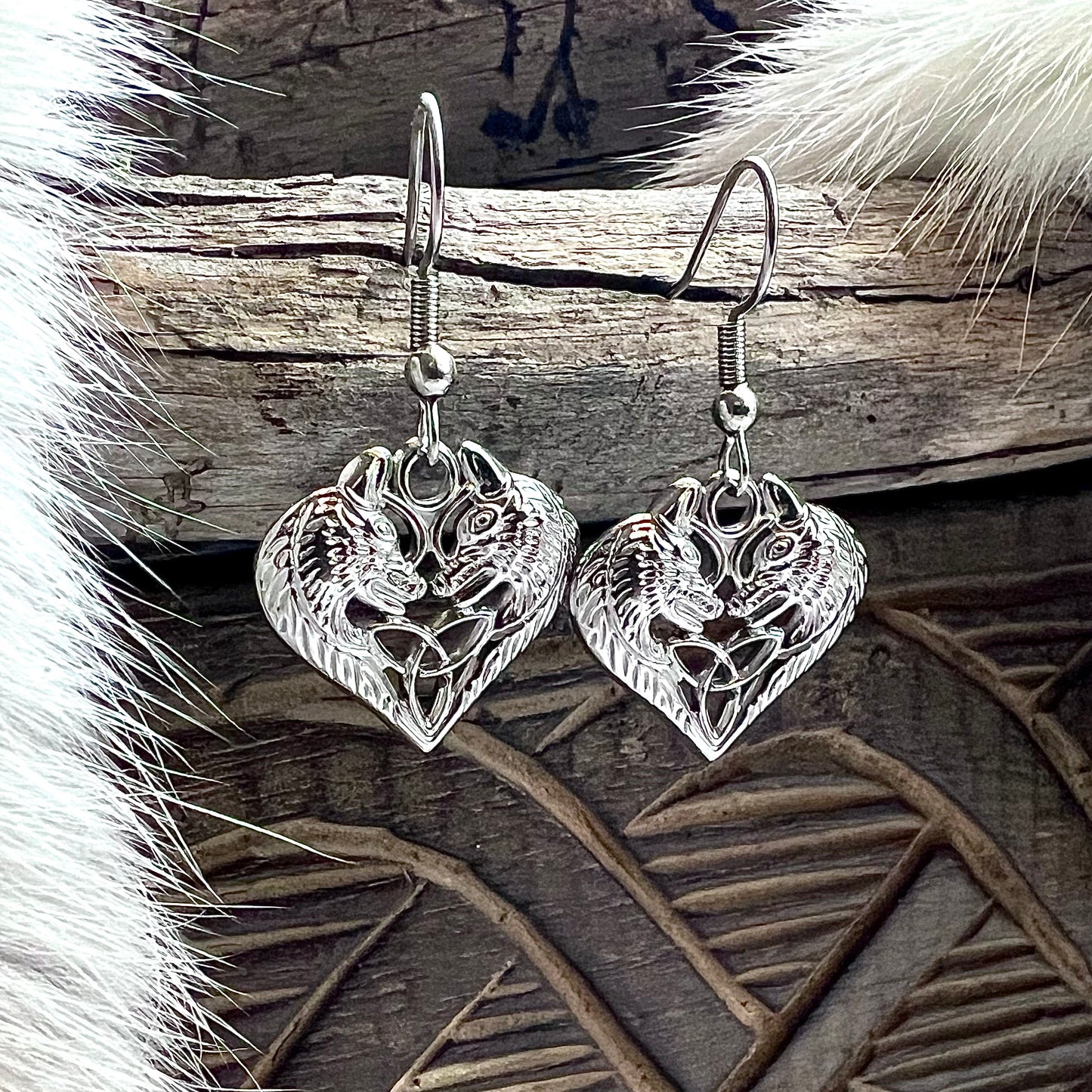 Earrings with Gere and Freke in stainless steel