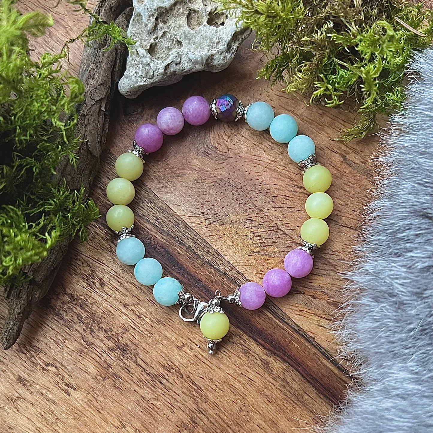 Crystal bracelet with frosted jade and druzy quartz