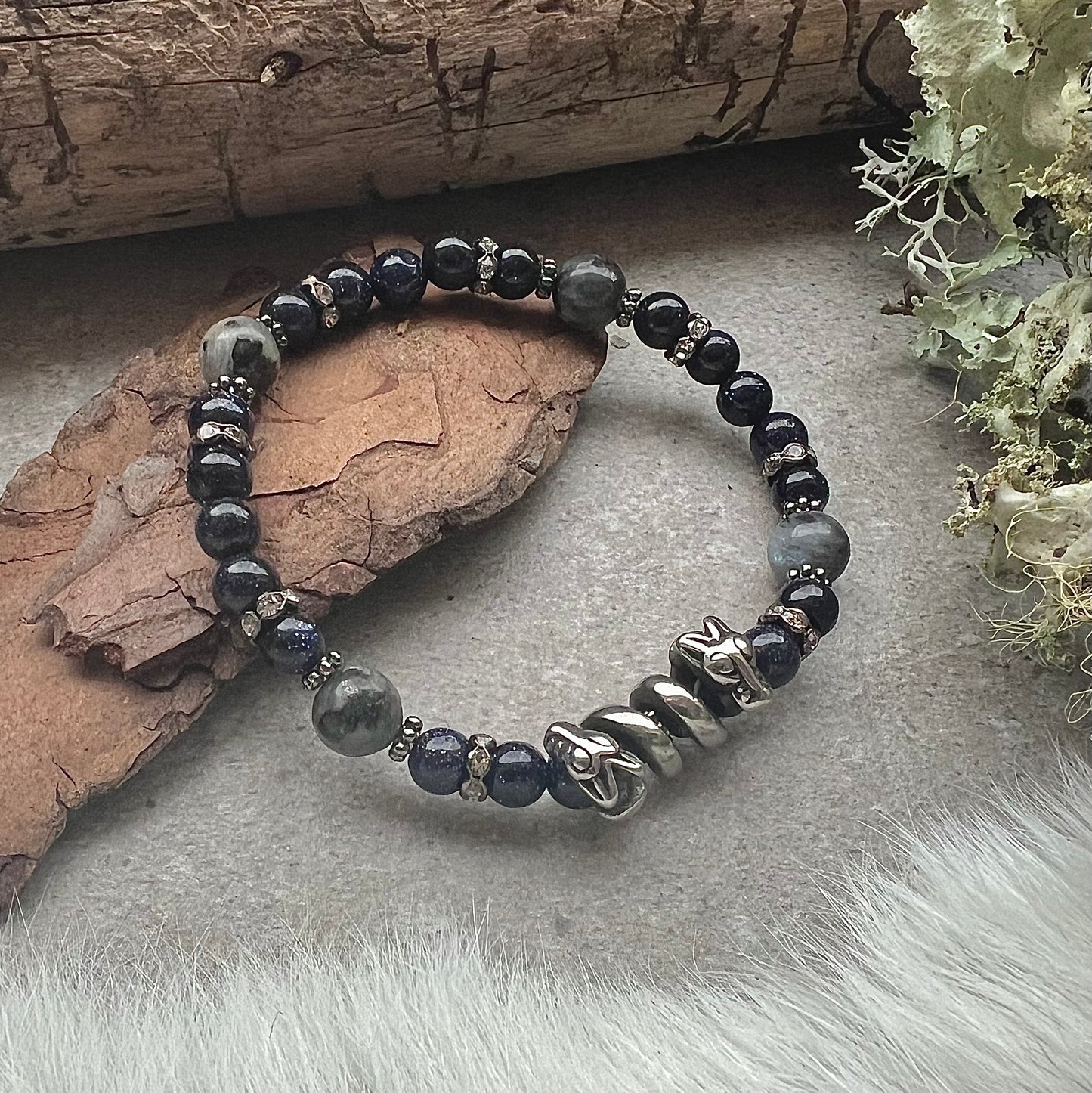 Bracelet made of blue goldstone and labradorite with the Midgard serpent in stainless steel