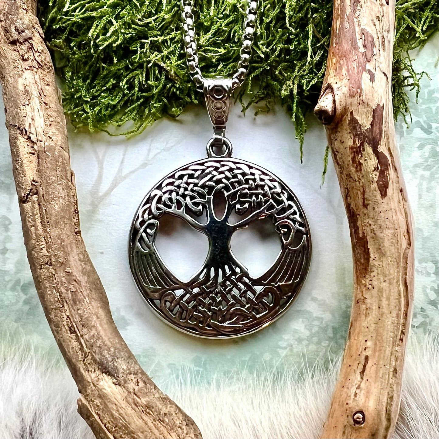Vikingasmycke halsband med Yggdrasil/Livets träd i keltisk stil