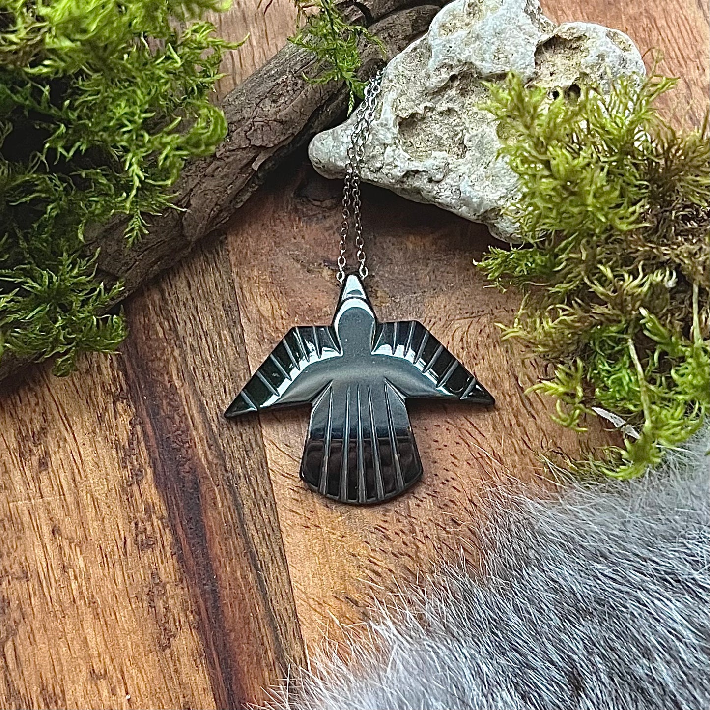Necklace with hematite raven