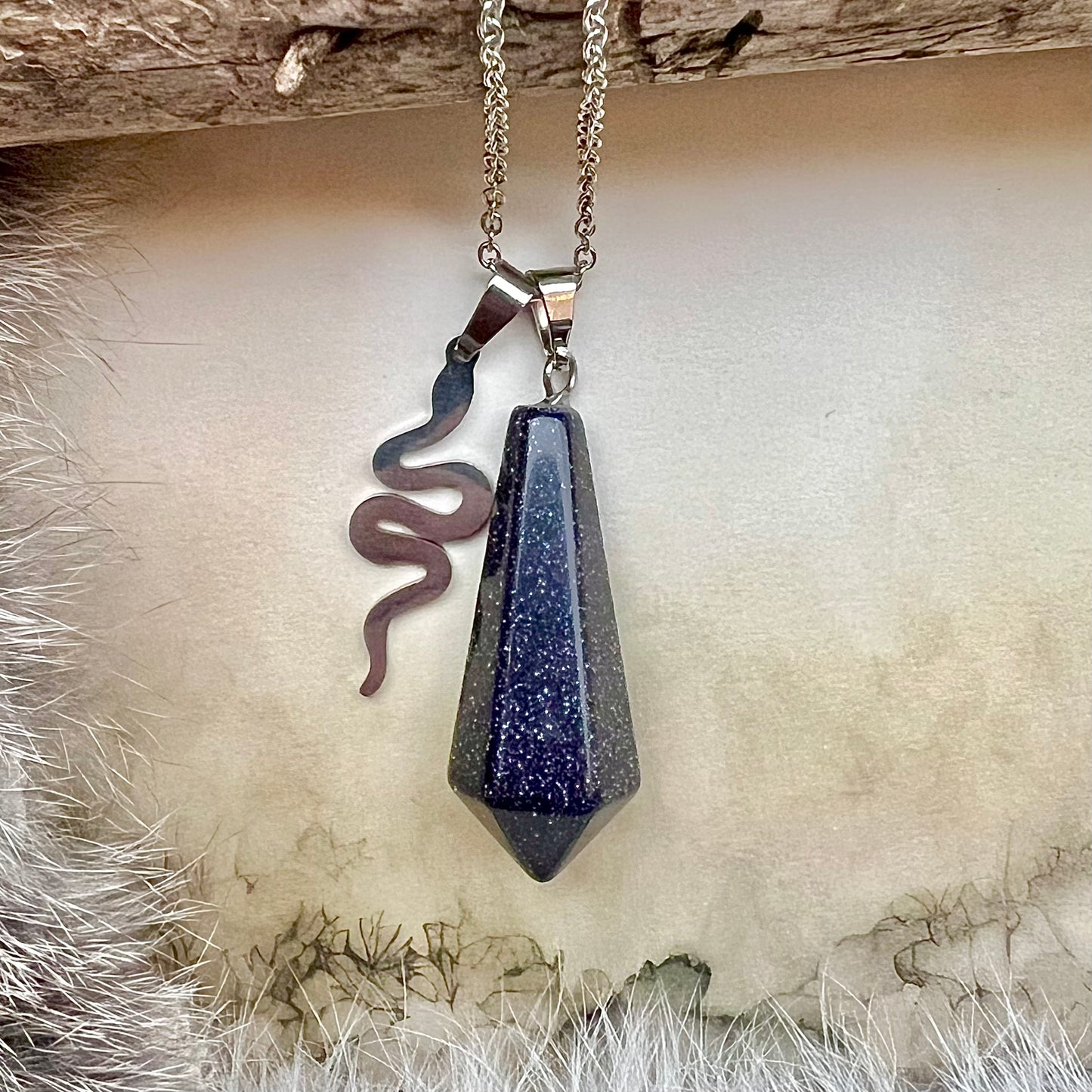 Necklace - Point of blue gold stone and heart with lavender