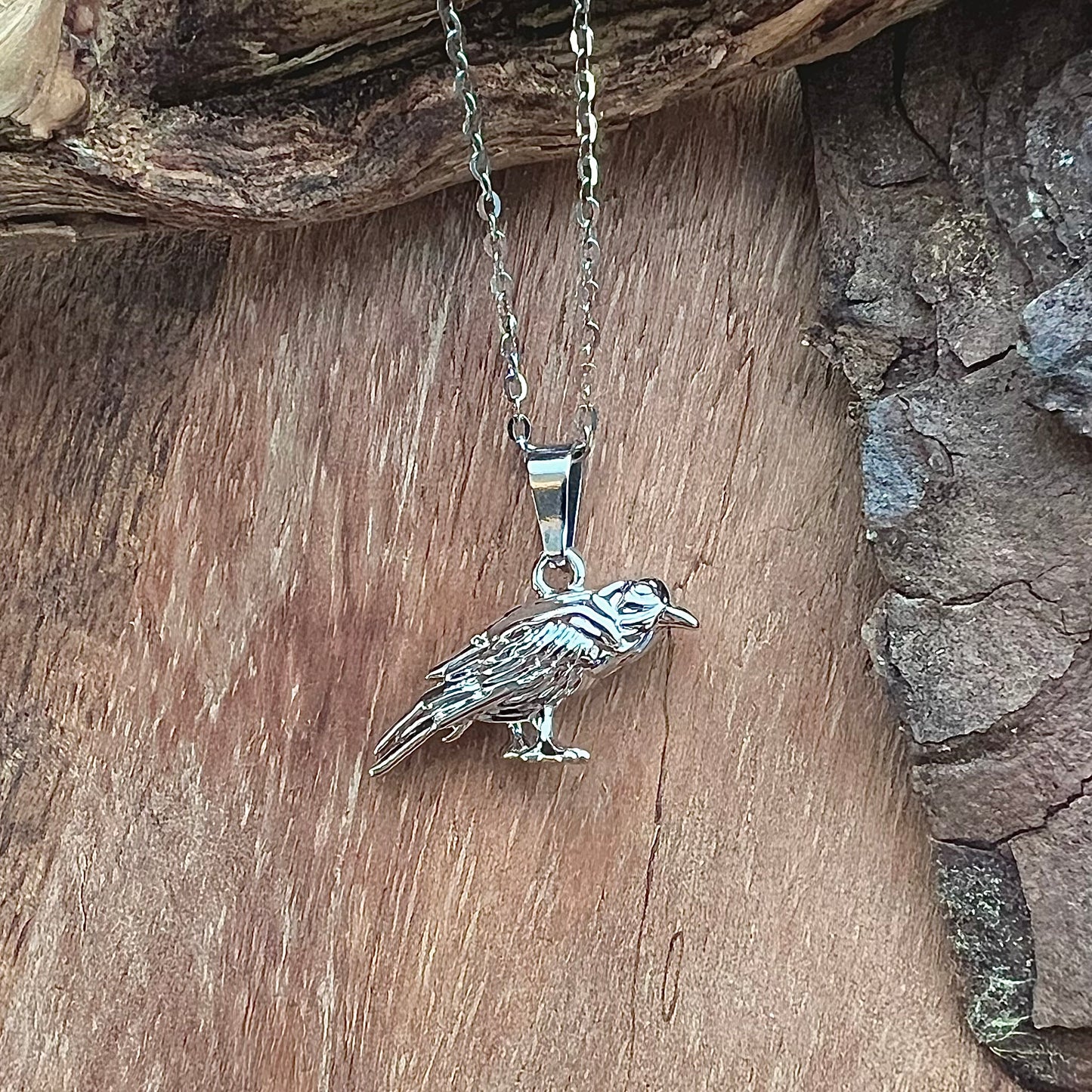 Necklace with small raven