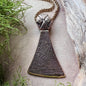 Vikingasmycke halsband med stor Mammenyxa i brons