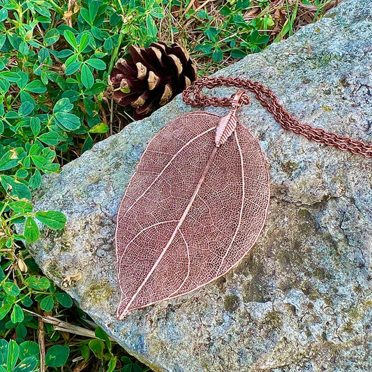 Necklace with real leaves in copper plating