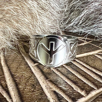 Adjustable steel ring with the rune Algiz