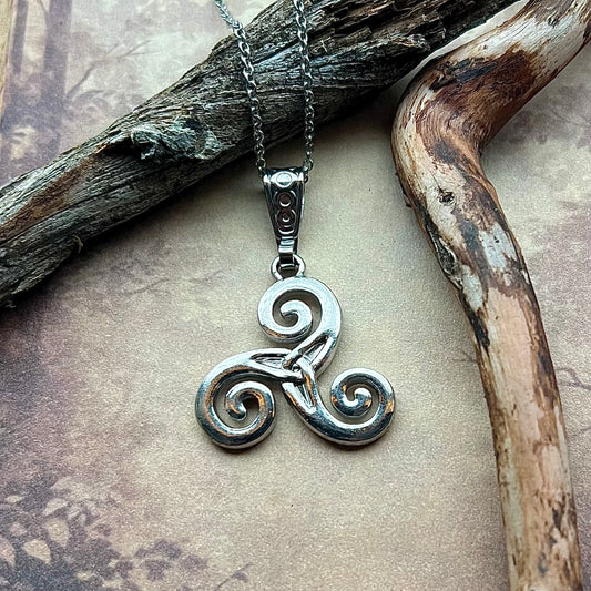 Necklace with triskelion in stainless steel