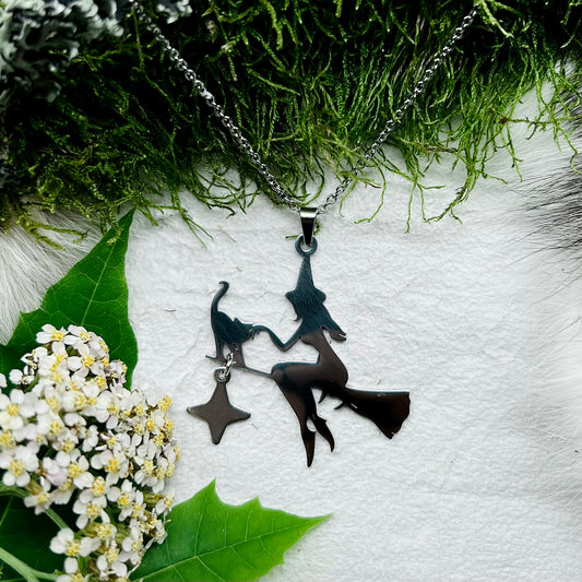 Necklace with witch and cat in stainless steel