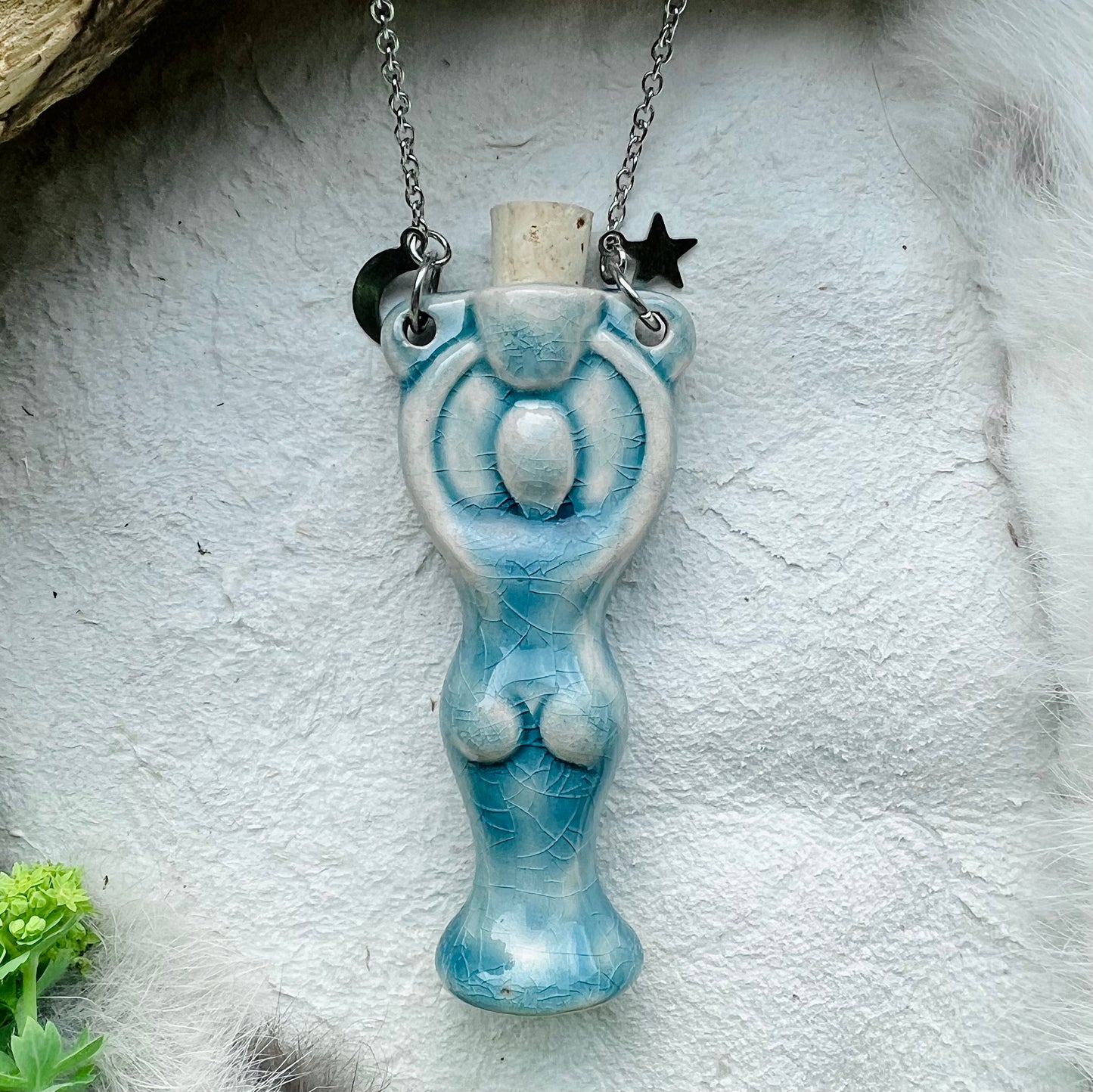 Necklace with turquoise Spiral Goddess - ceramic bottle, Peru