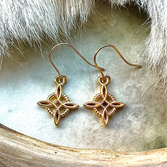 Keltiska örhängen med häxknut / lyckoknut, guld