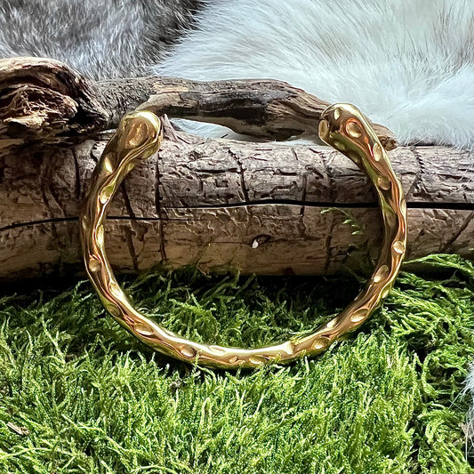 Vikingatida armring i guldfärgat rostfritt stål