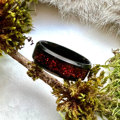 Ring med Midgårdsormen i svart och rött