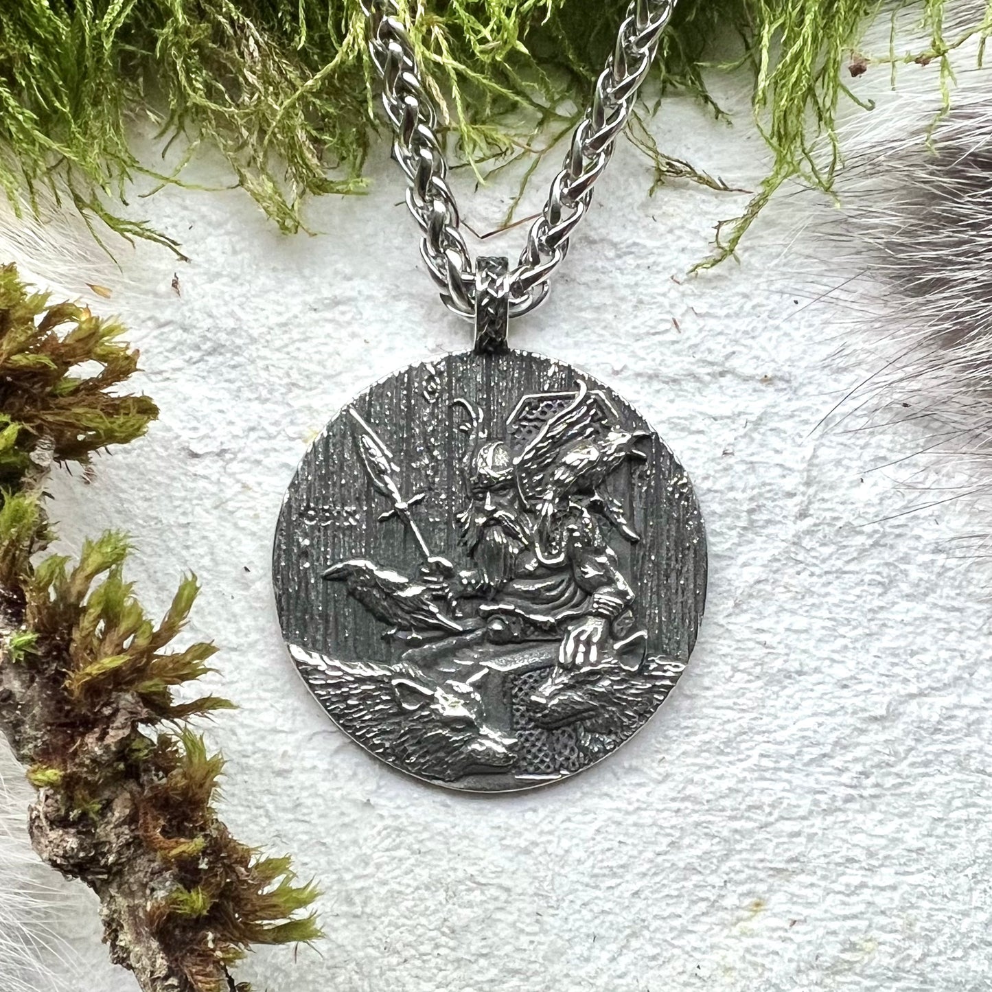 Necklace - Medallion with Odin and his horns