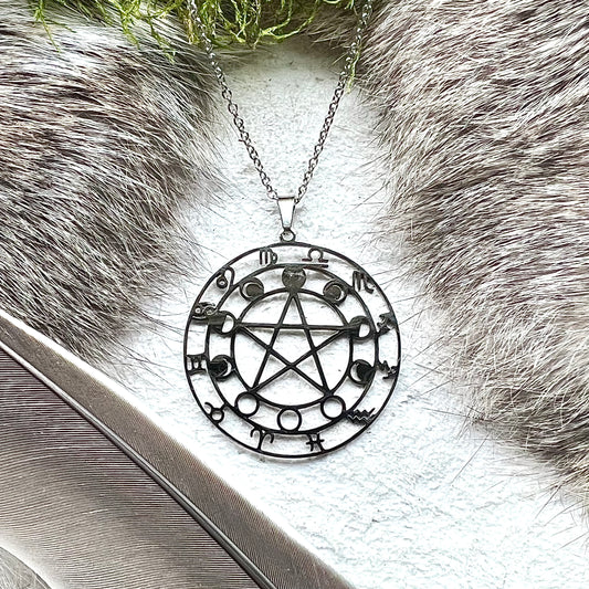 Halsband - pentagram omgiven av zodiaken