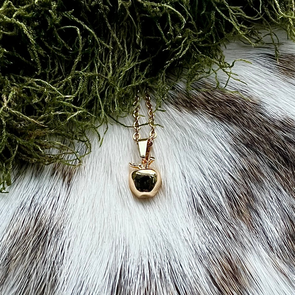 Necklace with Idun's golden apple, 18K