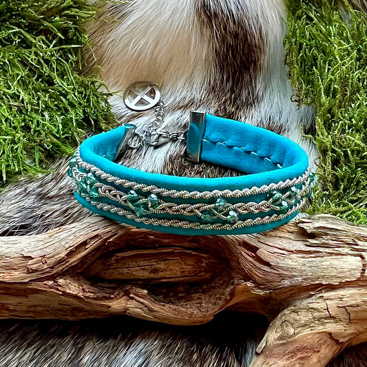 Tenntrådsarmband med turkos glaspärlor