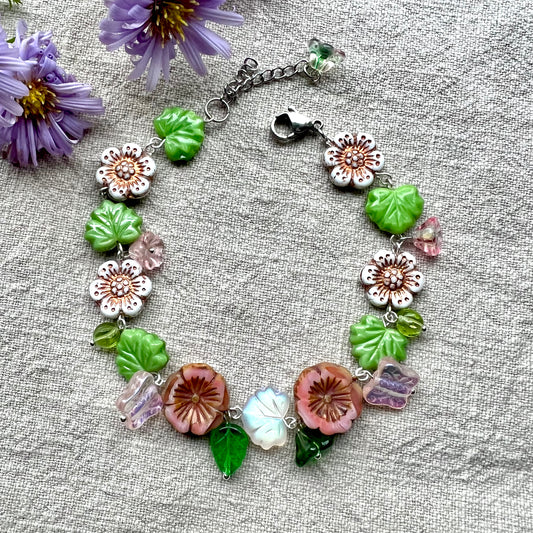 Bracelet "spring" made of Czech pressed glass