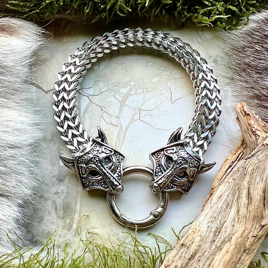 Vikingasmycke armband med dubbel kedja och Odens vargar Gere och Freke
