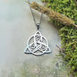 Halsband med Triquetra och Triskelion i rostfritt stål