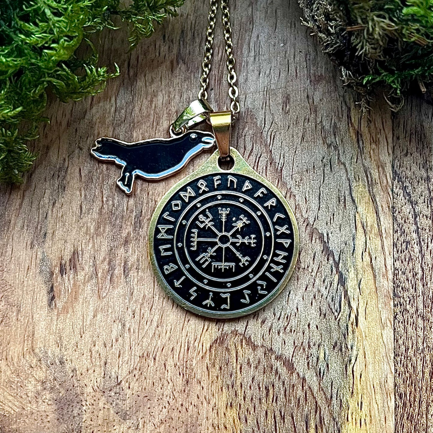 Necklace - Vegvisir in steel and black enamel, 30mm