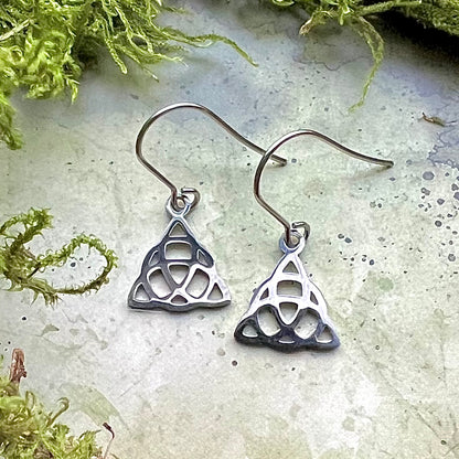 Vikingasmycke örhängen med Triquetra i cirkel, rostfritt stål