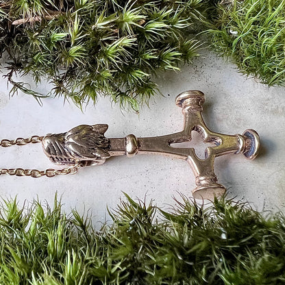 Vikingasmycke halsband med detaljerat vargkors i brons