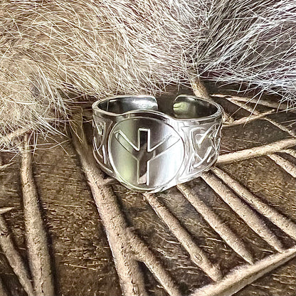 Adjustable steel ring with the rune Algiz