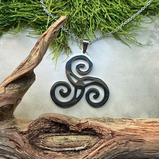 Halsband med Triskelion i rostfritt stål