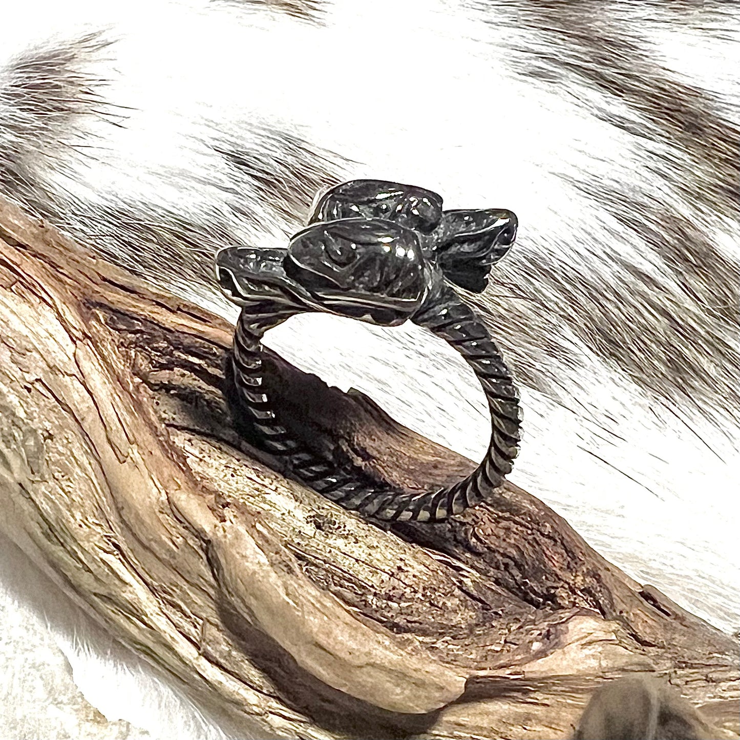 Vikingaring med Midgårdsormen i tvinnat rostfritt stål